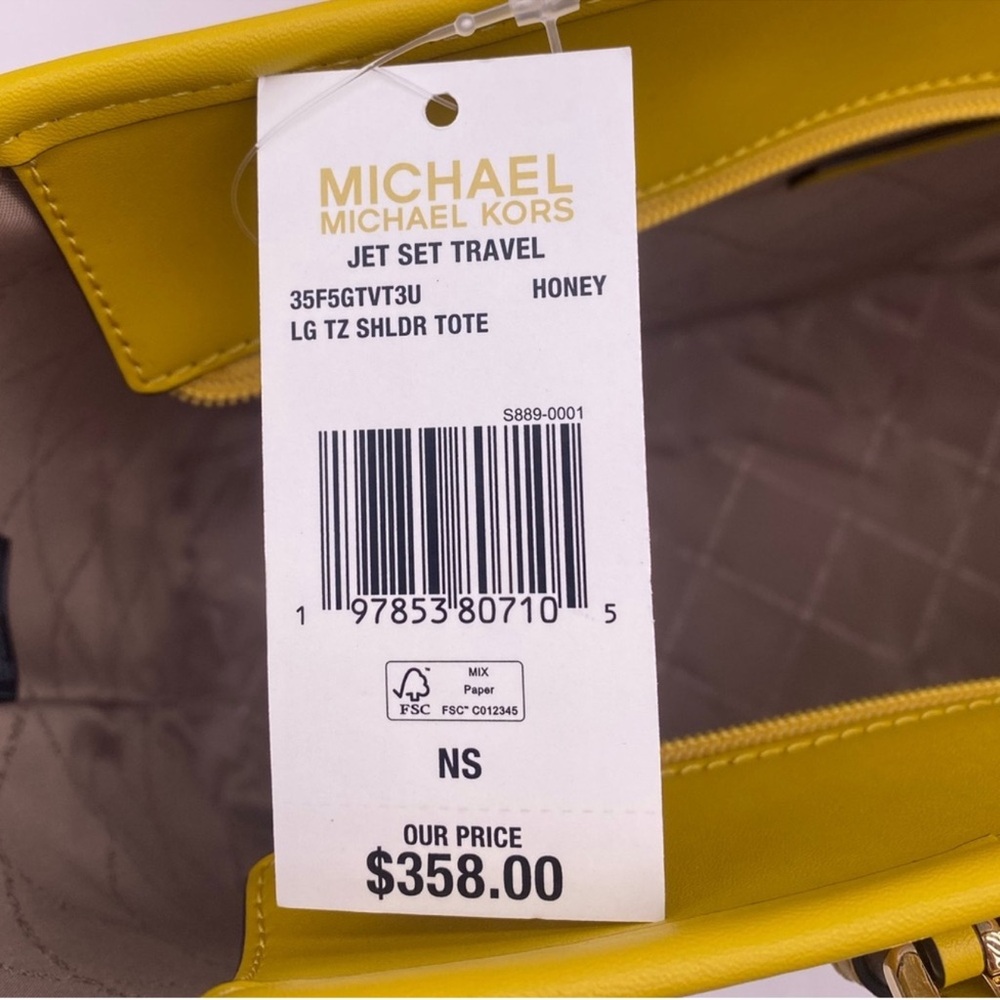 Michael Kors Yellow Heart Pattern Tote
Shoulder Bag Large - Picture 10 of 11